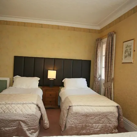 Guest house Barrington House