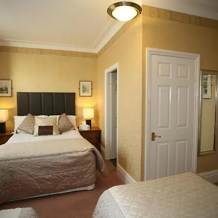 Guest house Barrington House